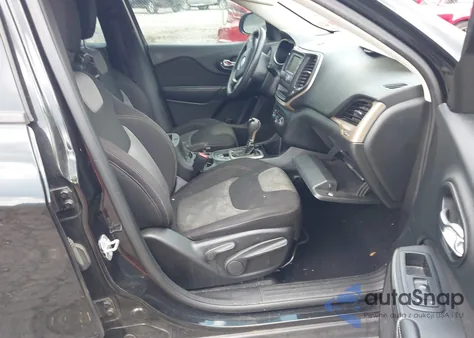 2016 Jeep Cherokee Sport из США, поврежденный, VIN 1C4PJLAB6GW107834